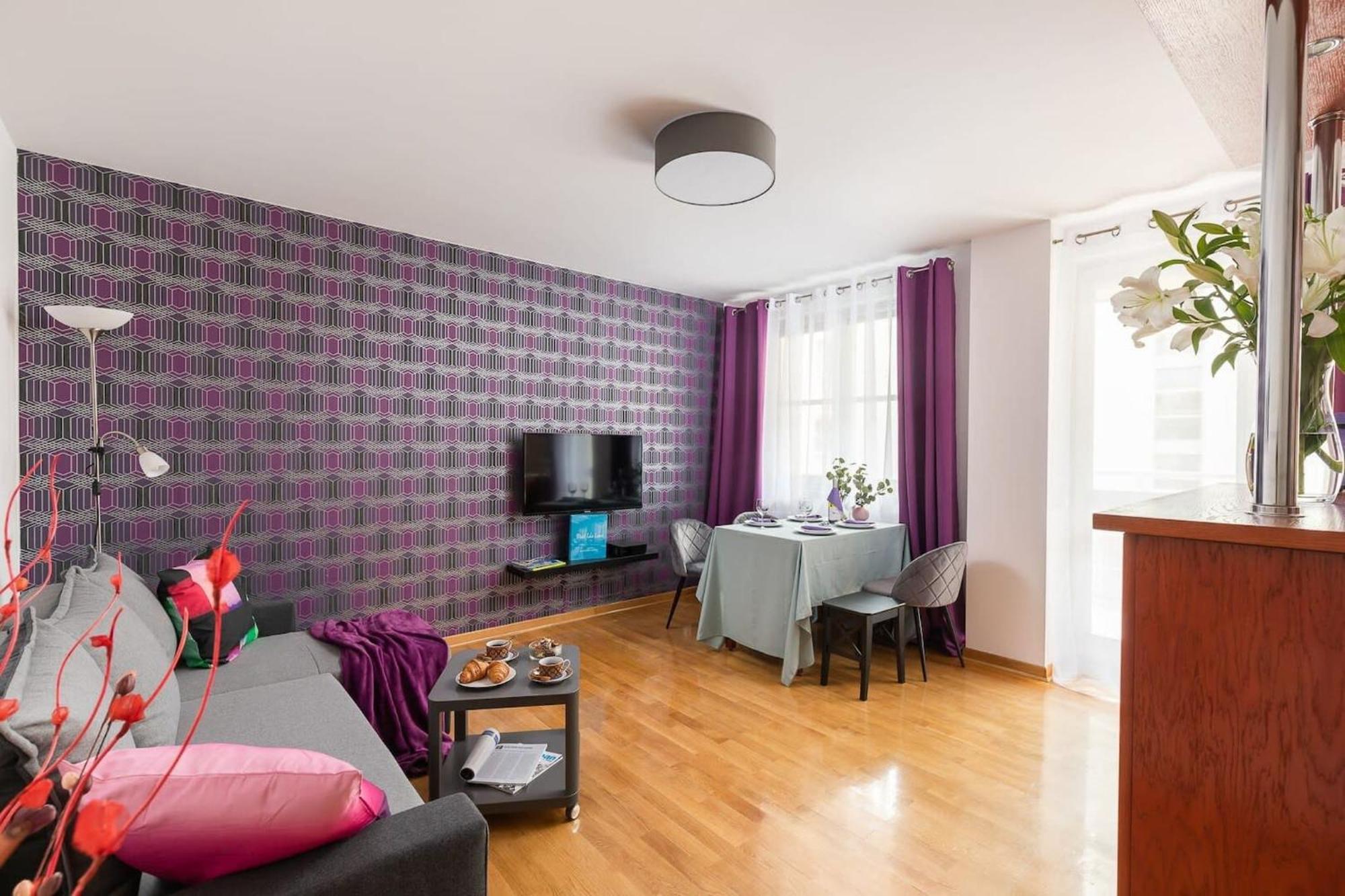 Elektoralna 12A - Colorful Apartment With Balcony By Noclegi Renters Warszawa Exteriör bild